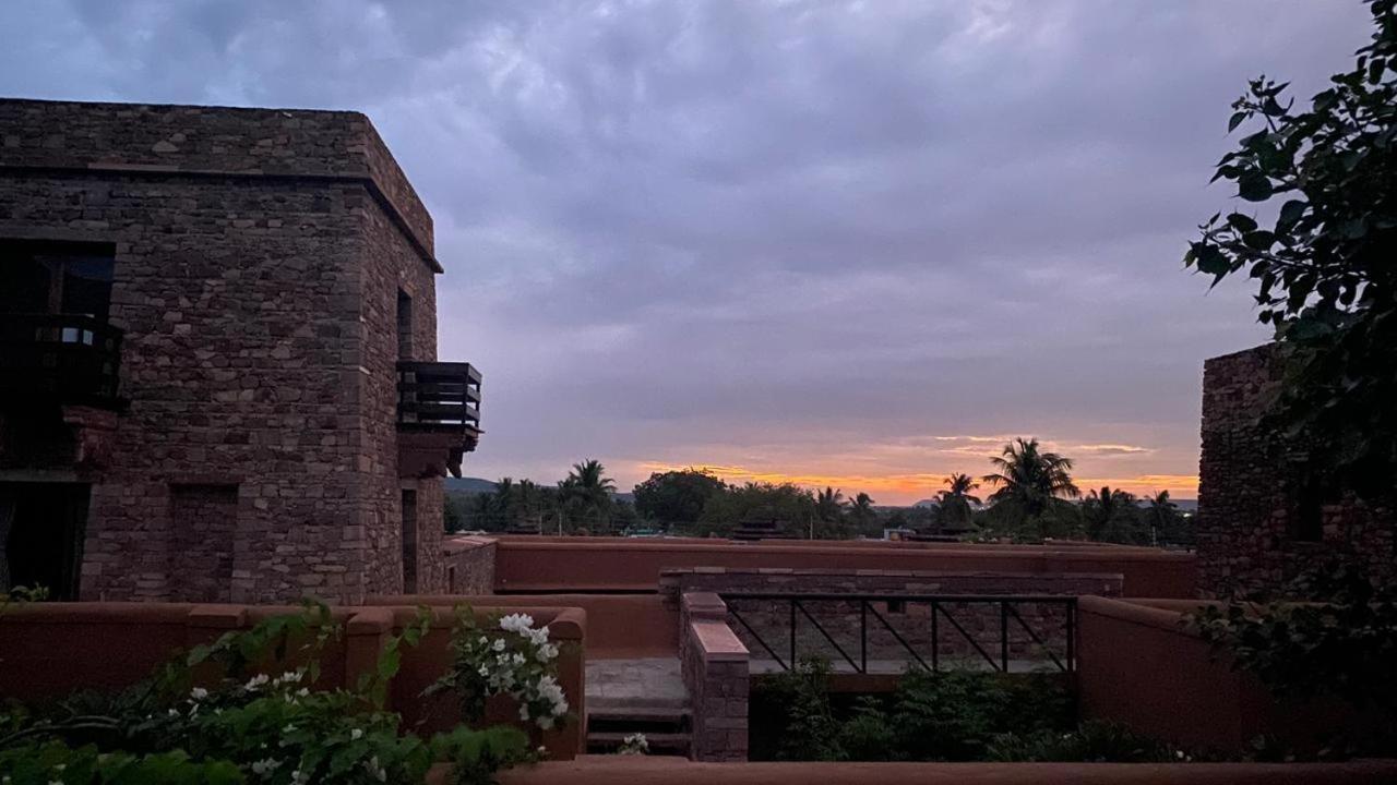 Готель Wada1 Aihole Екстер'єр фото